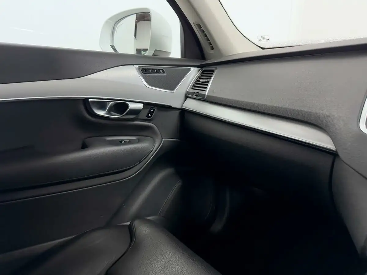 2021-volvo-xc90-20td-b5-momentum-big-27