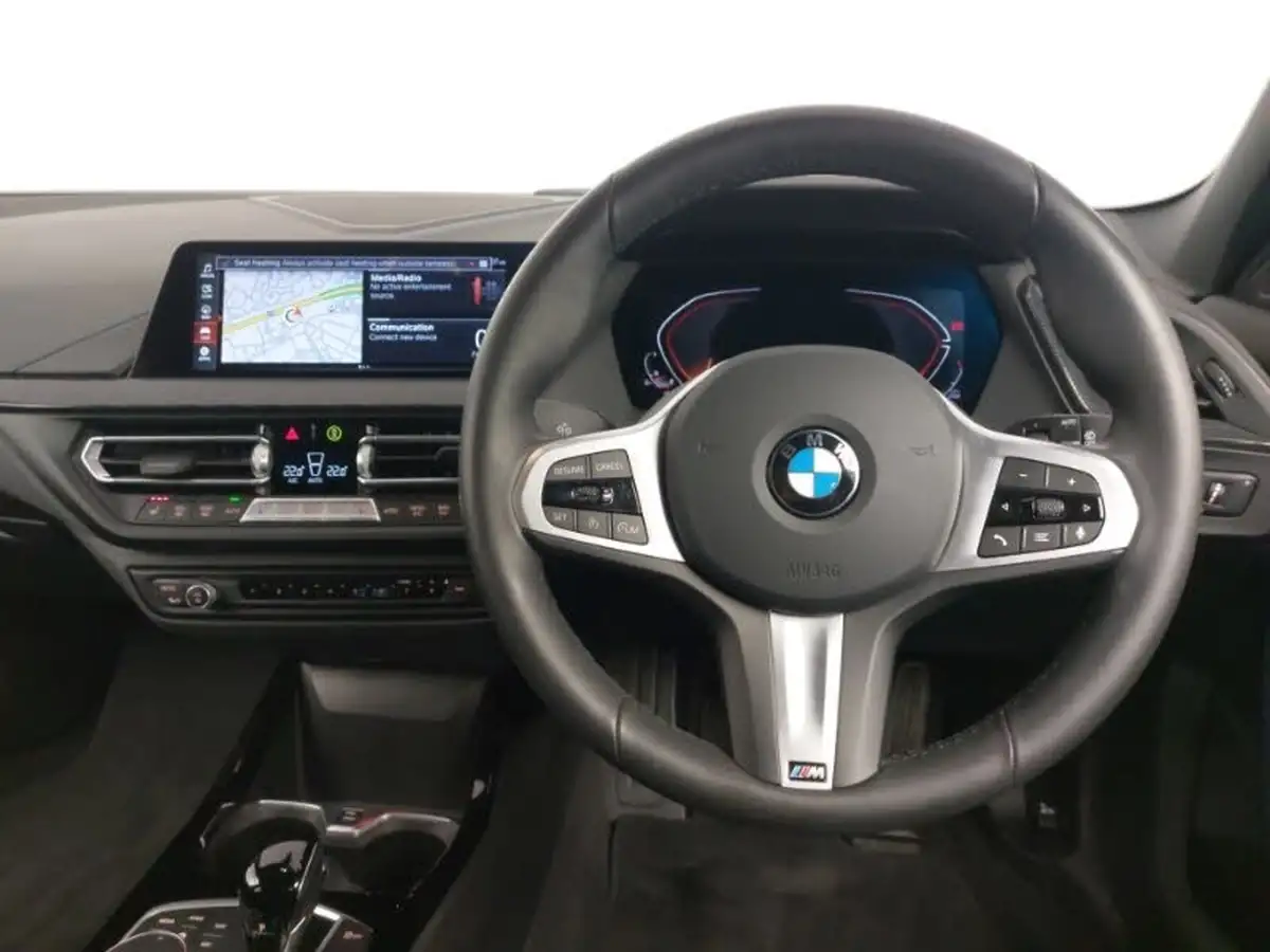 2024-bmw-1-series-15-118i-m-sport-lcp-dct-big-4