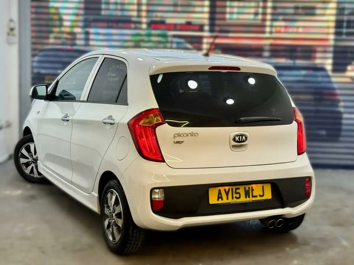 2015-kia-picanto-10-vr7-5d-big-3