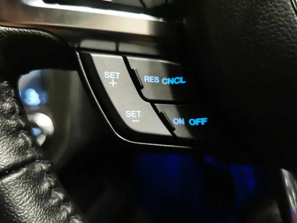 2017-ford-mustang-50-v8-gt-421ps-fastback-big-24
