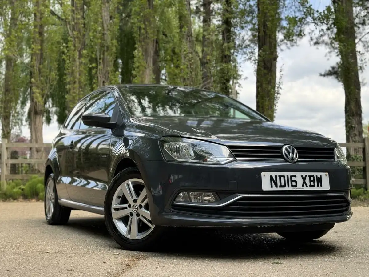2016-volkswagen-polo-10-match-60ps-3d-big-6