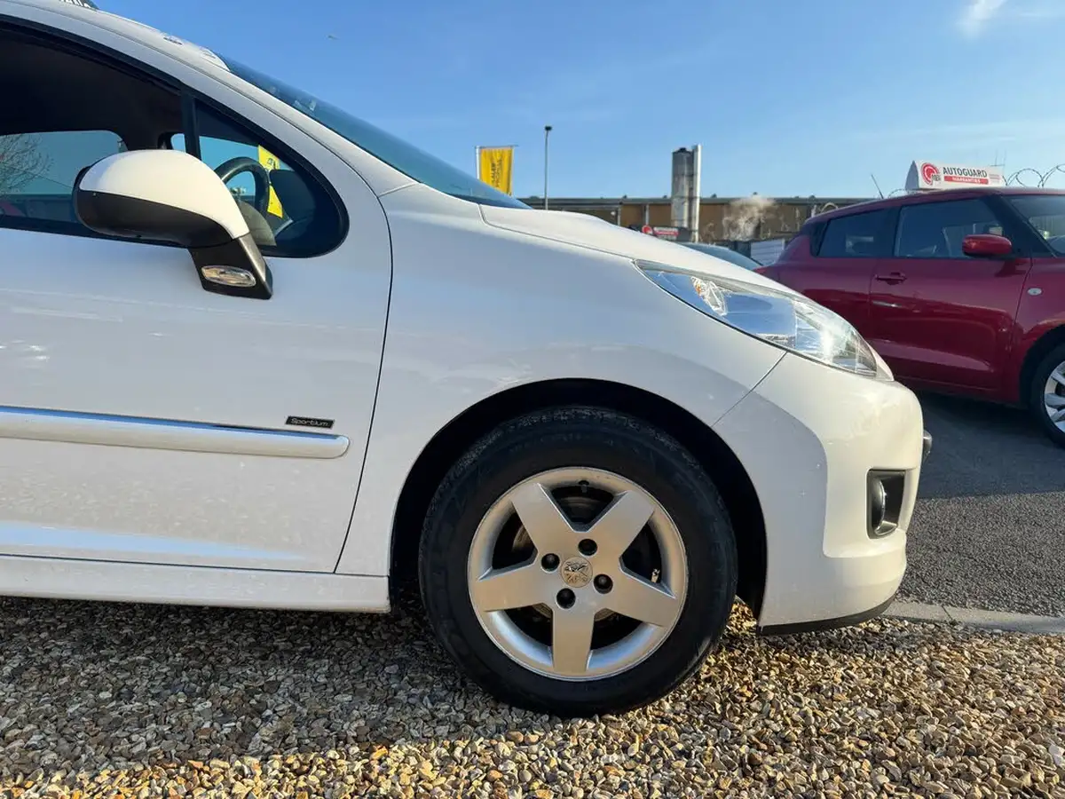 2012-peugeot-207-14-sportium-75-5d-1360cc-big-17