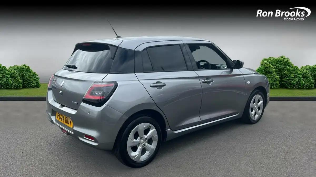2024-suzuki-swift-12-motion-big-1