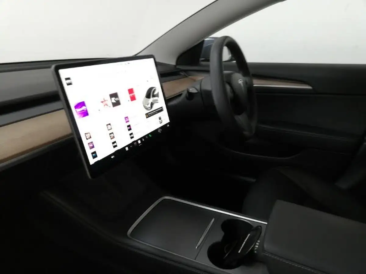 2021-tesla-model-3-e-long-range-4x4-big-4