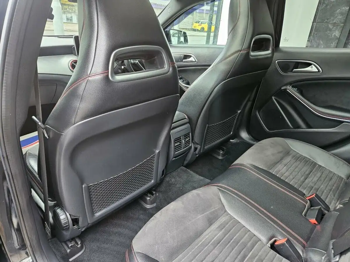 2014-mercedes-benz-gla-class-21cdi-amg-line-premium-plus-package-170bhp-220-4matic-7g-dct-big-26