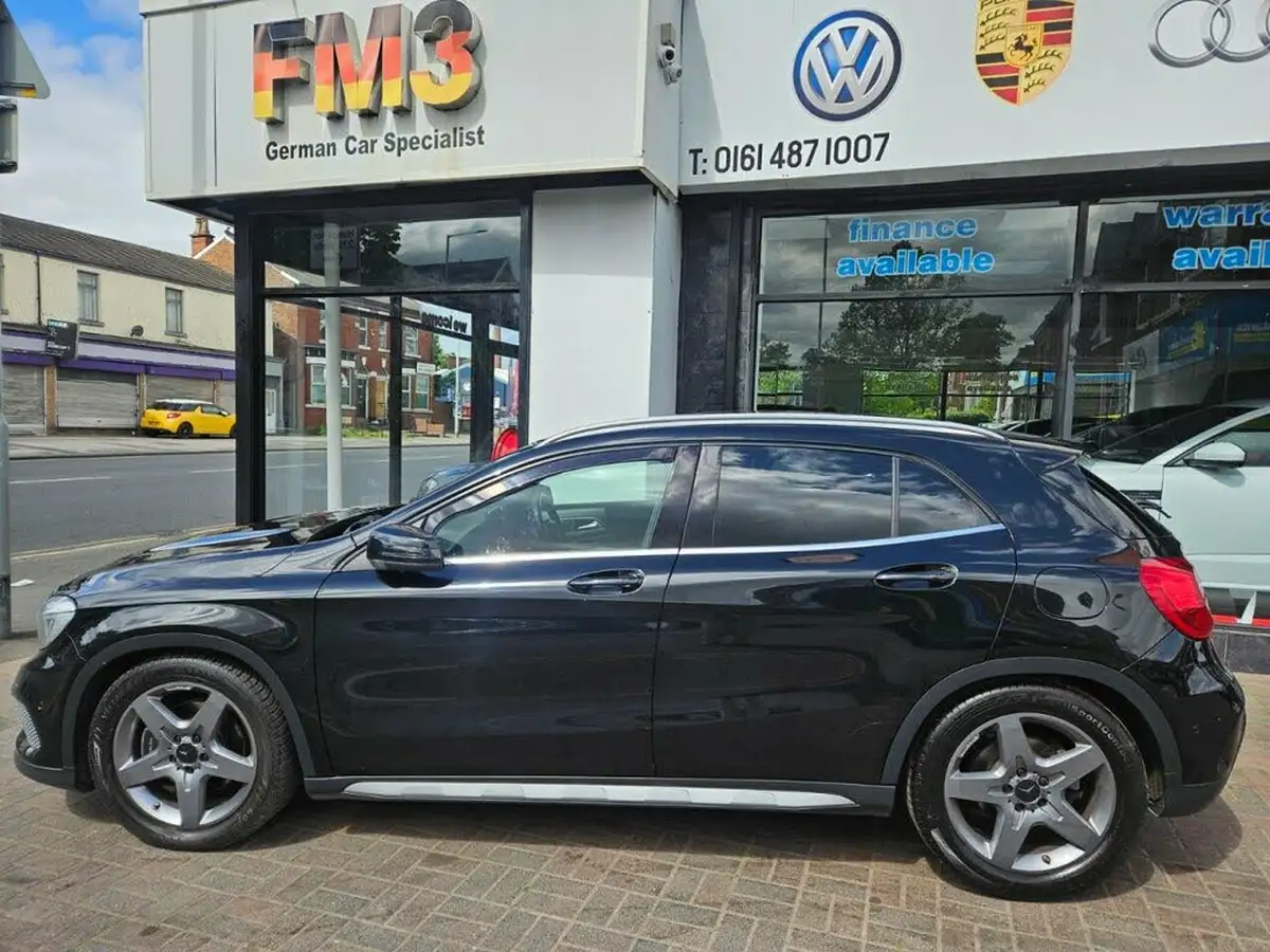 2014-mercedes-benz-gla-class-21cdi-amg-line-premium-plus-package-170bhp-220-4matic-7g-dct-big-2