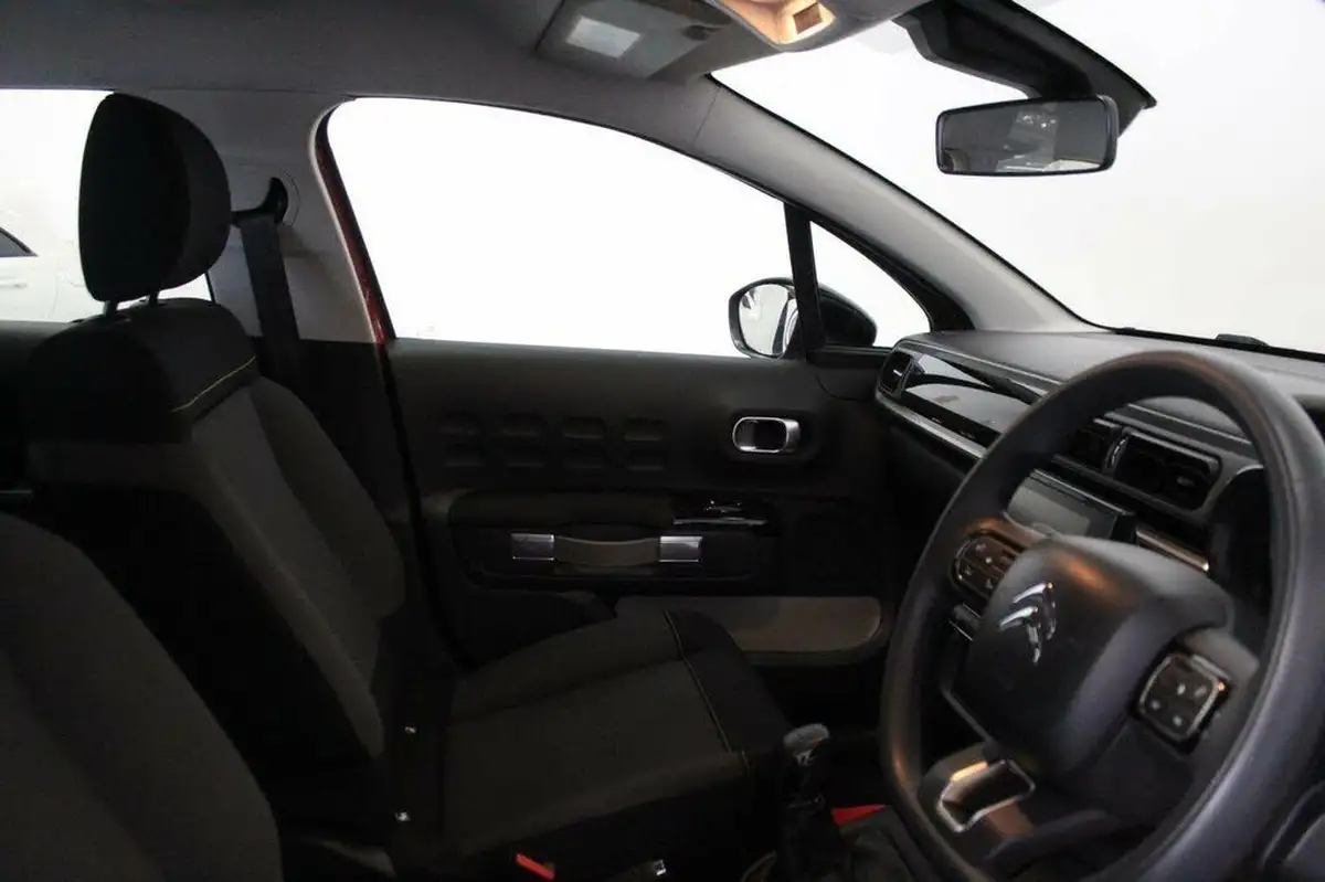 2017-citroen-c3-12-puretech-feel-82ps-big-21