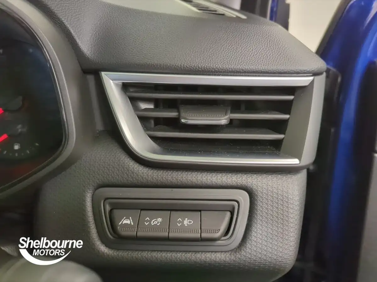 2022-renault-clio-10-tce-iconic-edition-big-27