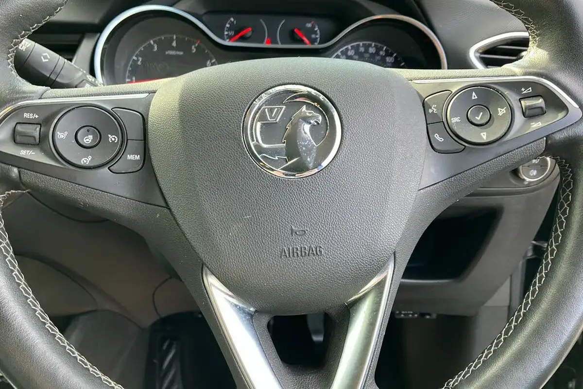 2021-vauxhall-crossland-12-ultimate-nav-auto-big-19