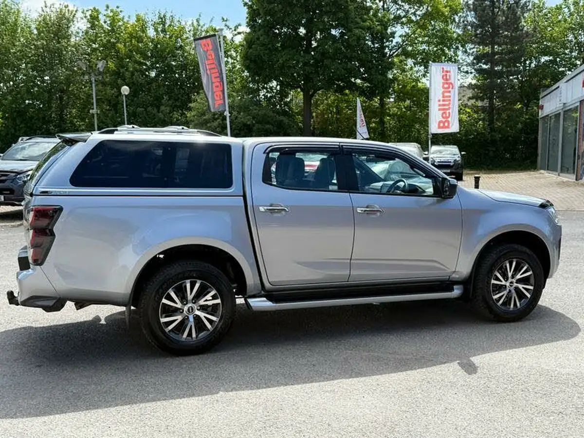 2025-isuzu-d-max-19td-dl40-auto-big-9