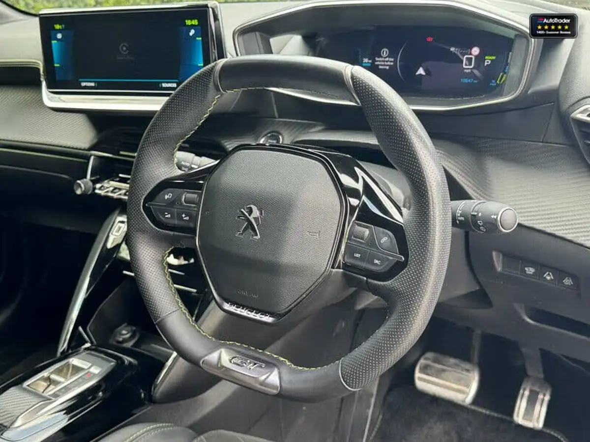 2022-peugeot-208-e-gt-premium-big-9