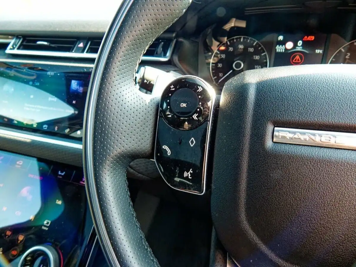 2019-land-rover-range-rover-velar-20-d180-r-dynamic-s-big-33