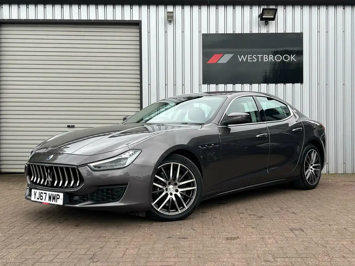 2017-maserati-ghibli-30td-big-10