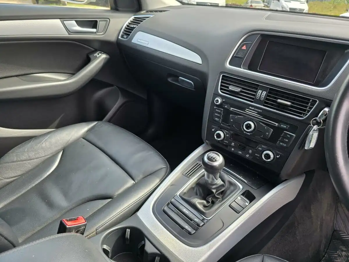 2013-audi-q5-20-quattro-se-180ps-big-25