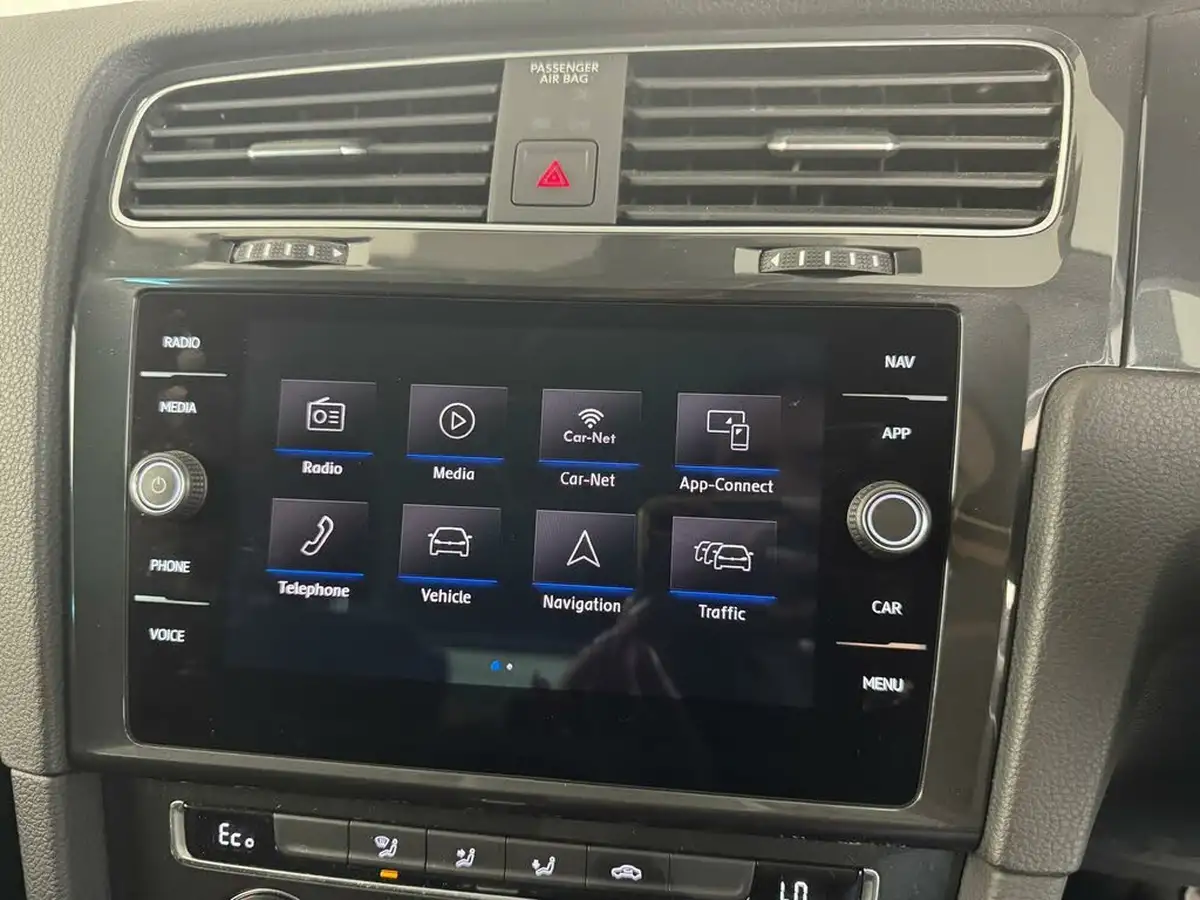 2020-volkswagen-golf-e-e-golf-big-52