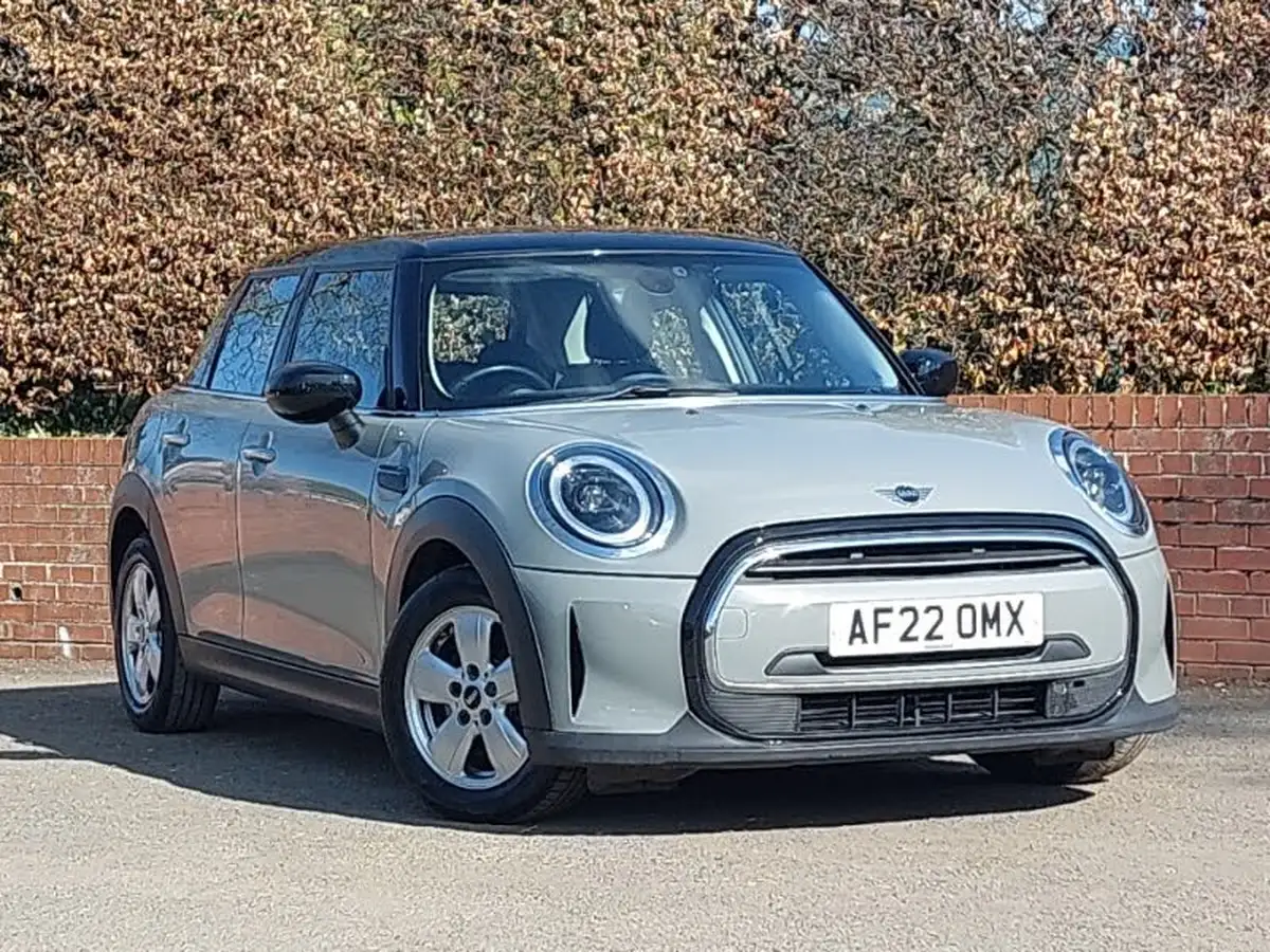 2022-mini-cooper-15-cooper-classic-hatchback-5d-big-0