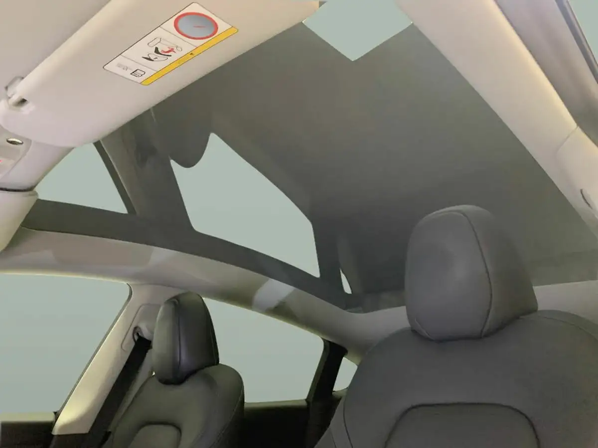 2023-tesla-model-y-e-rwd-big-4