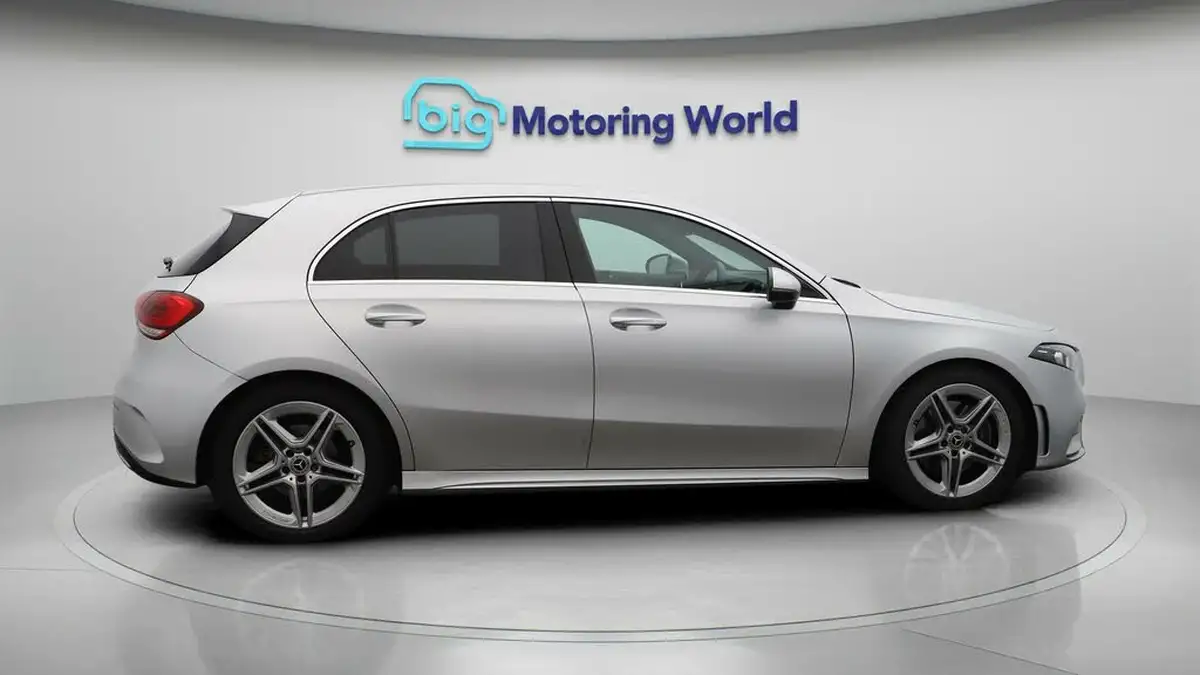 2021-mercedes-benz-a-class-20d-a220d-amg-line-hatchback-5d-big-8