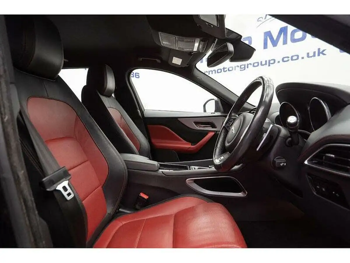 2017-jaguar-f-pace-20-i4d-r-sport-180ps-ss-auto-big-21