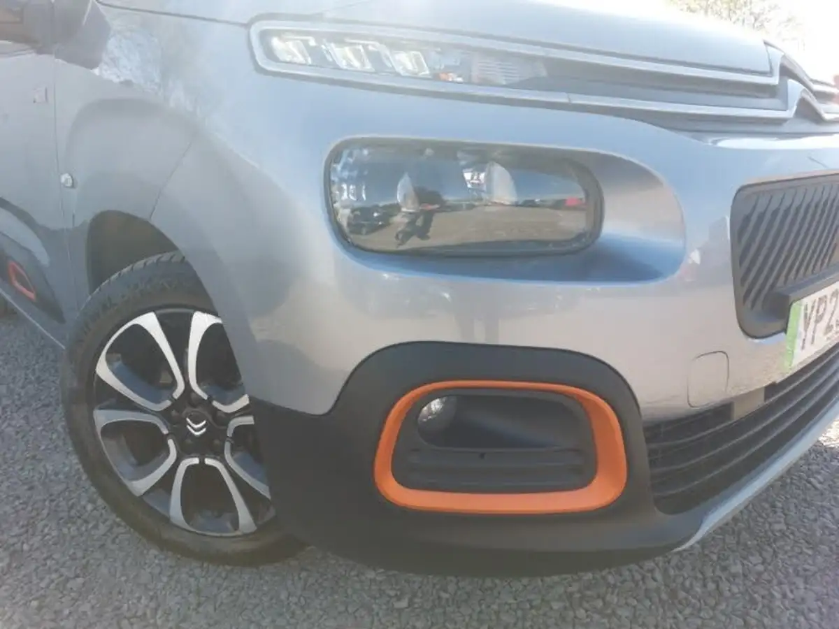 2023-citroen-berlingo-e-flair-xtr-m-size-big-8
