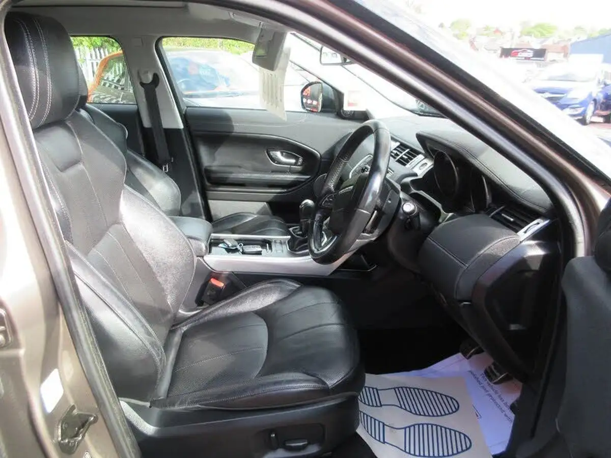 2015-land-rover-range-rover-evoque-20td4-se-tech-hatchback-5d-big-8