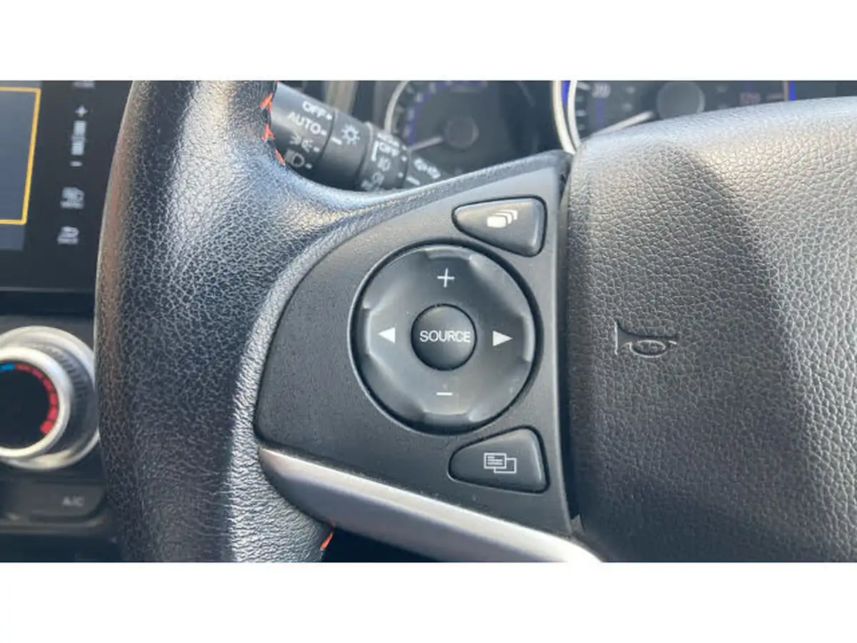 2019-honda-jazz-15-i-vtec-sport-navi-big-15