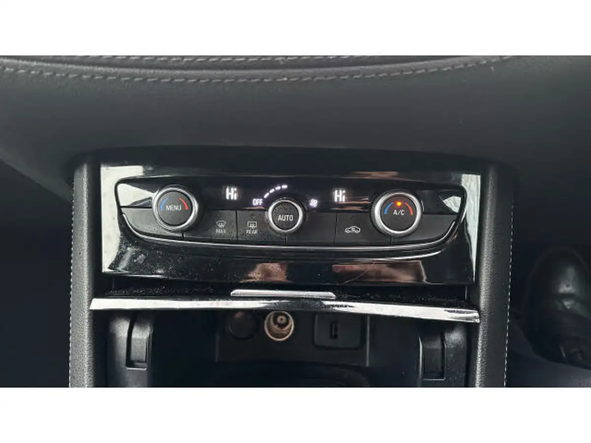 2020-vauxhall-grandland-x-12-se-big-32