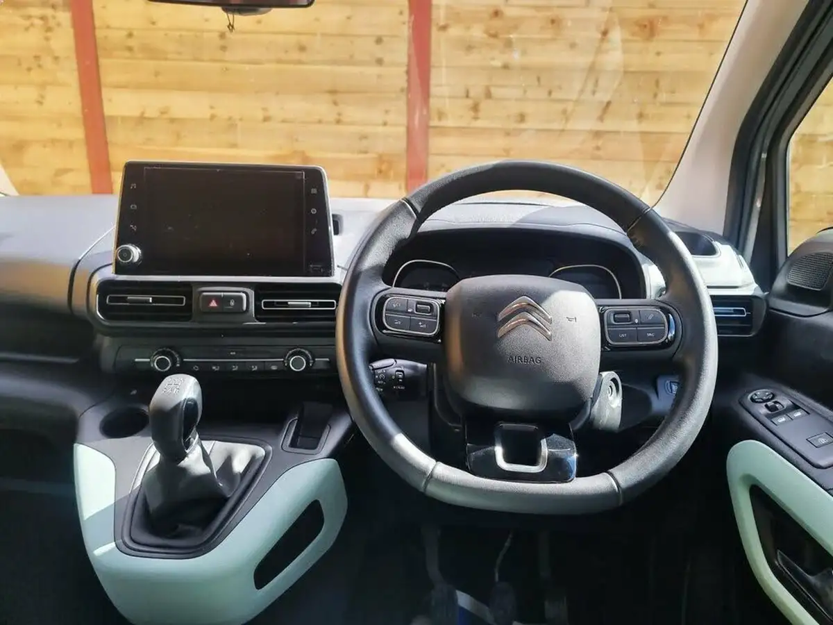 2020-citroen-berlingo-15bluehdi-feel-m-size-100ps-big-1