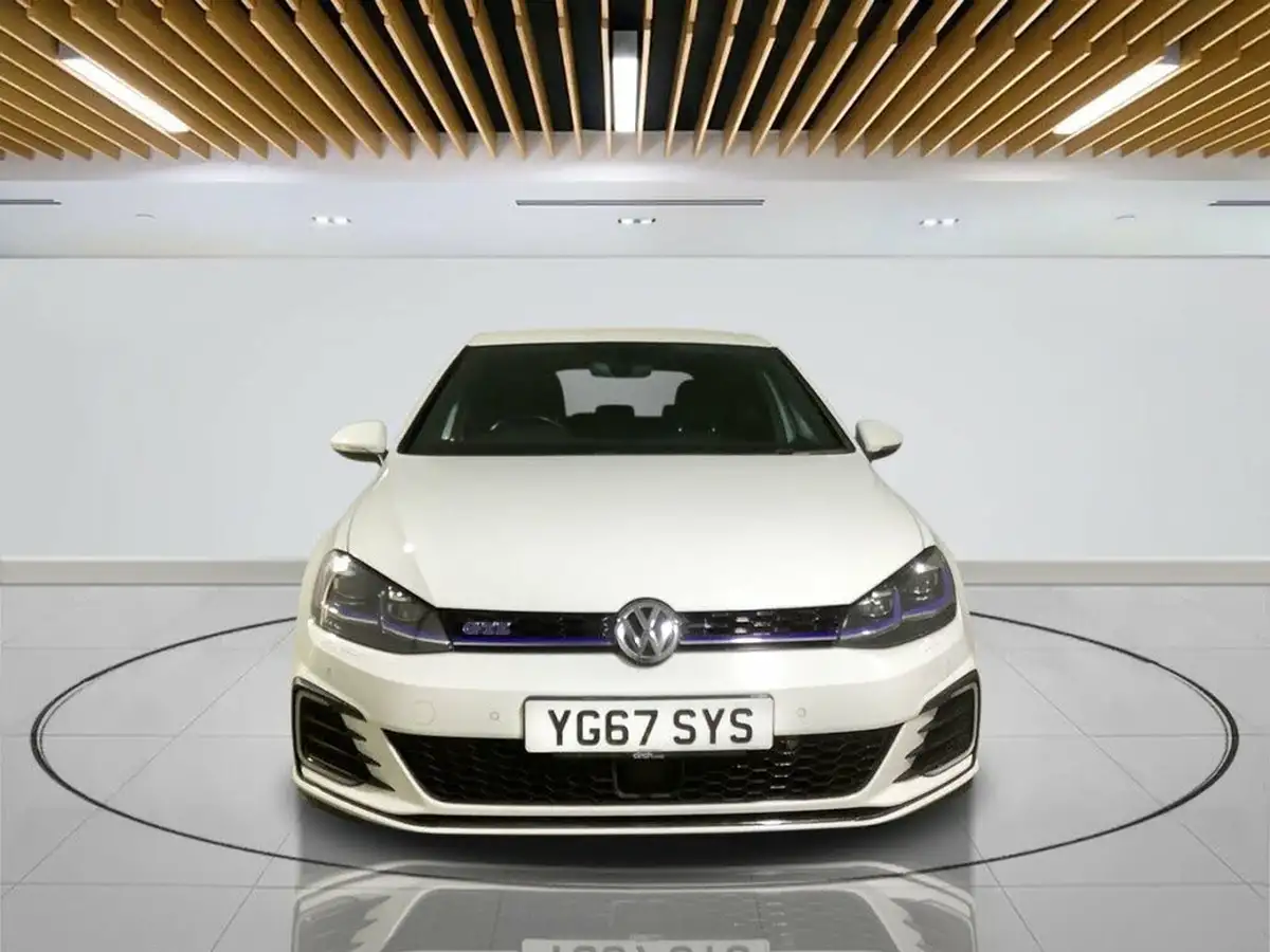2017-volkswagen-golf-14-tsi-gte-advance-ss-big-1