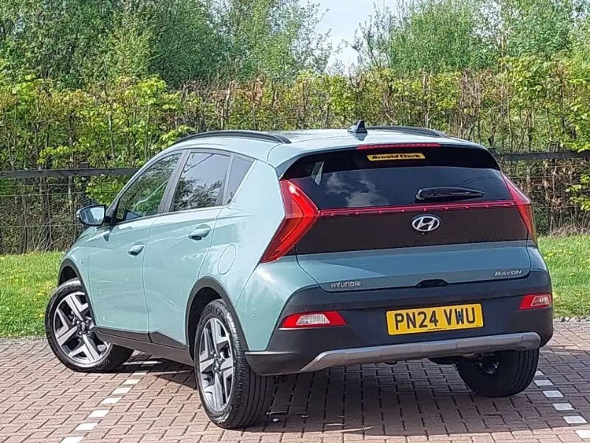 2024-hyundai-bayon-10-t-gdi-premium-100ps-48-volt-mhev-dct-big-1