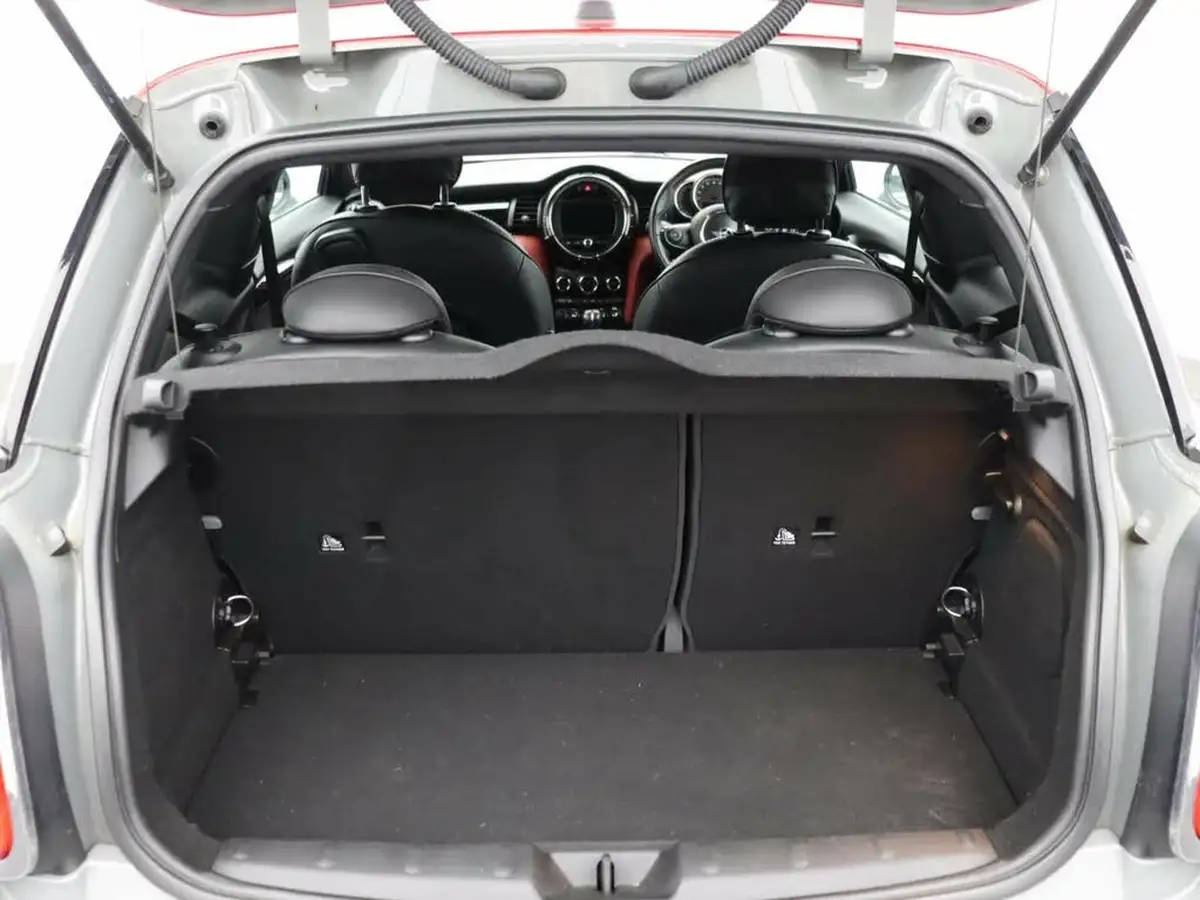 2018-mini-cooper-20-john-cooper-works-series-ii-ss-hatchback-3d-big-9