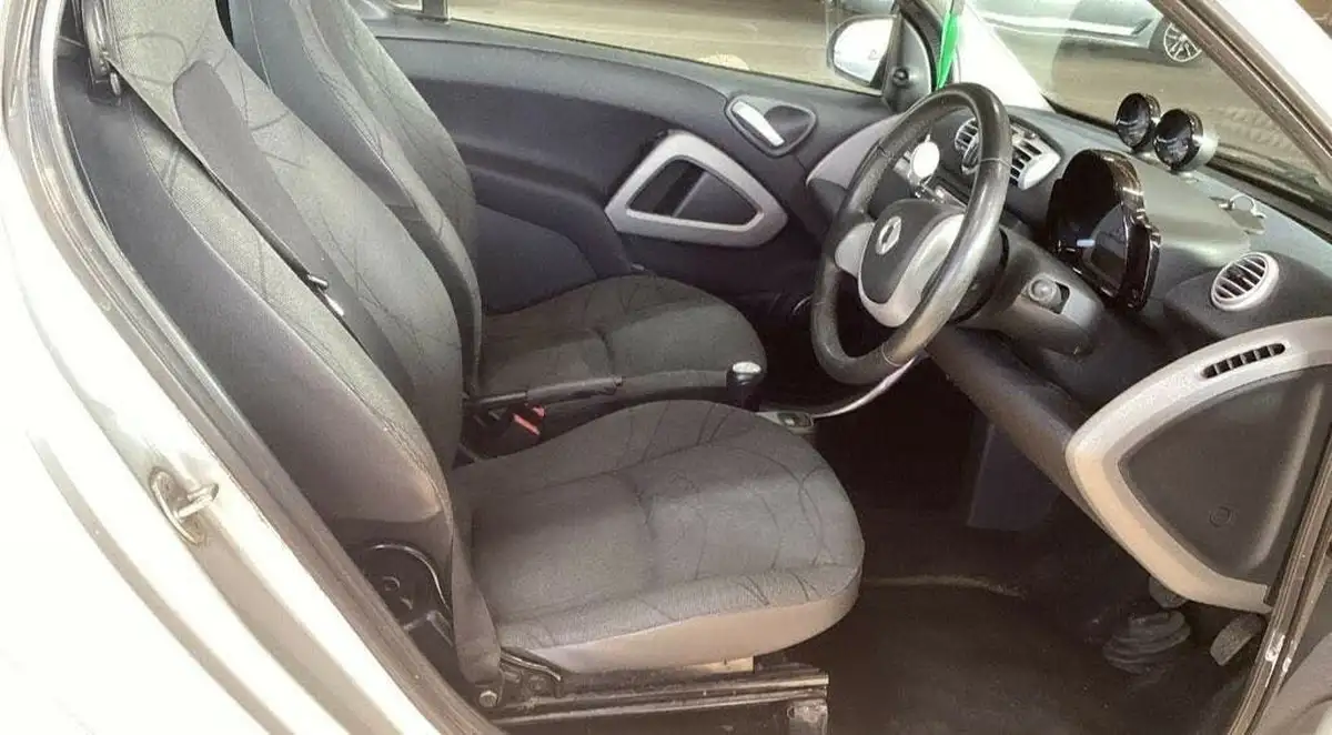 2014-smart-fortwo-10-passion-71bhp-coupe-big-4
