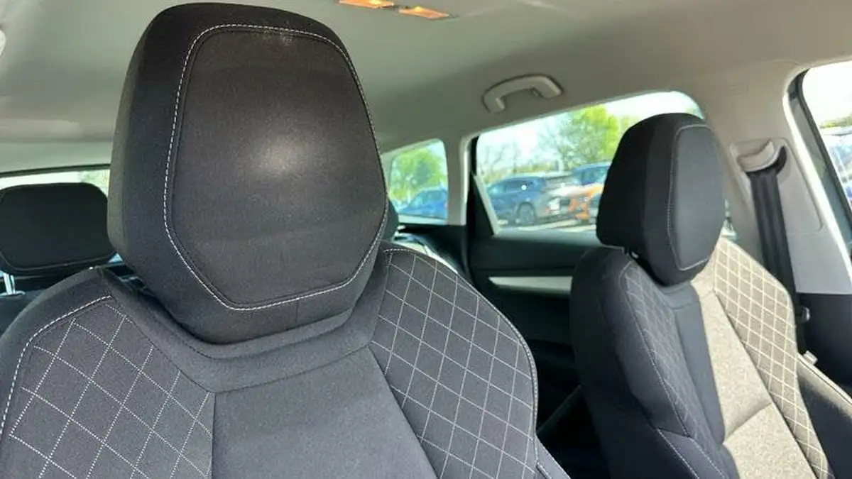2020-skoda-karoq-15-tsi-se-dsg-big-11