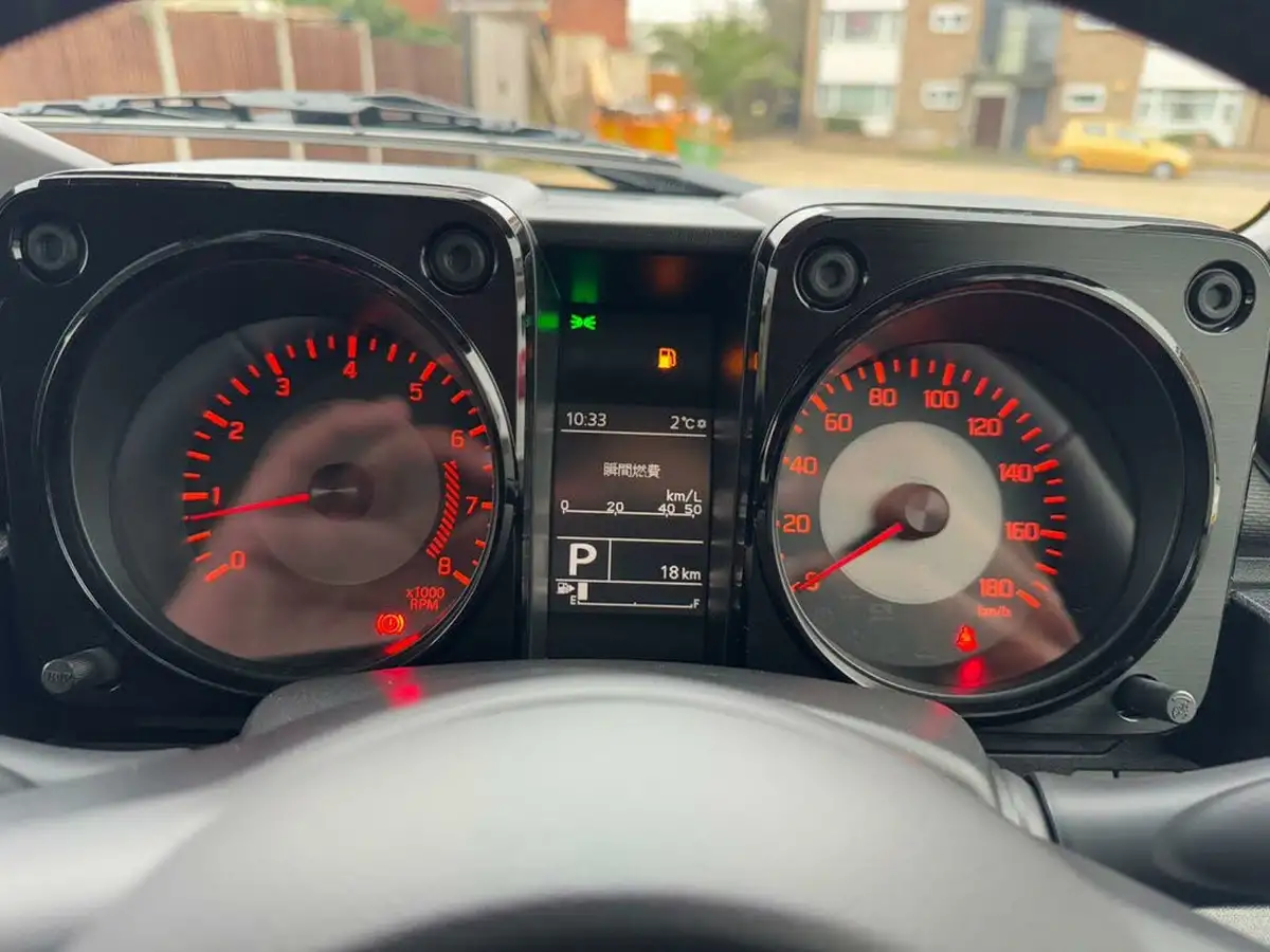 2024-suzuki-jimny-15-sierra-4wd-big-35