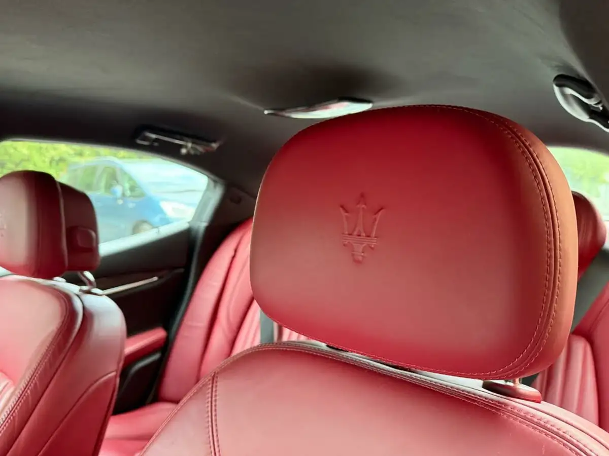 2015-maserati-ghibli-30-big-24
