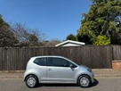 2012-volkswagen-up-10-move-up-60ps-bluemotion-tech-3d-small-1
