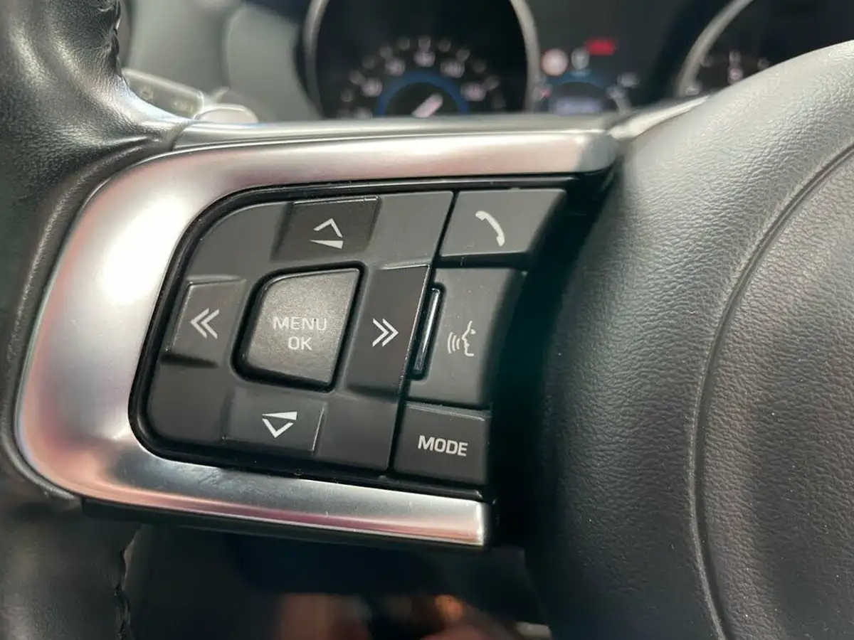 2018-jaguar-f-pace-20-i4d-r-sport-180ps-awd-auto-big-29