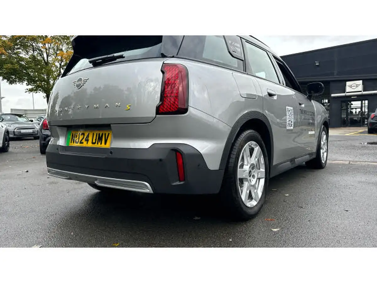2024-mini-countryman-e-cooper-se-classic-big-30