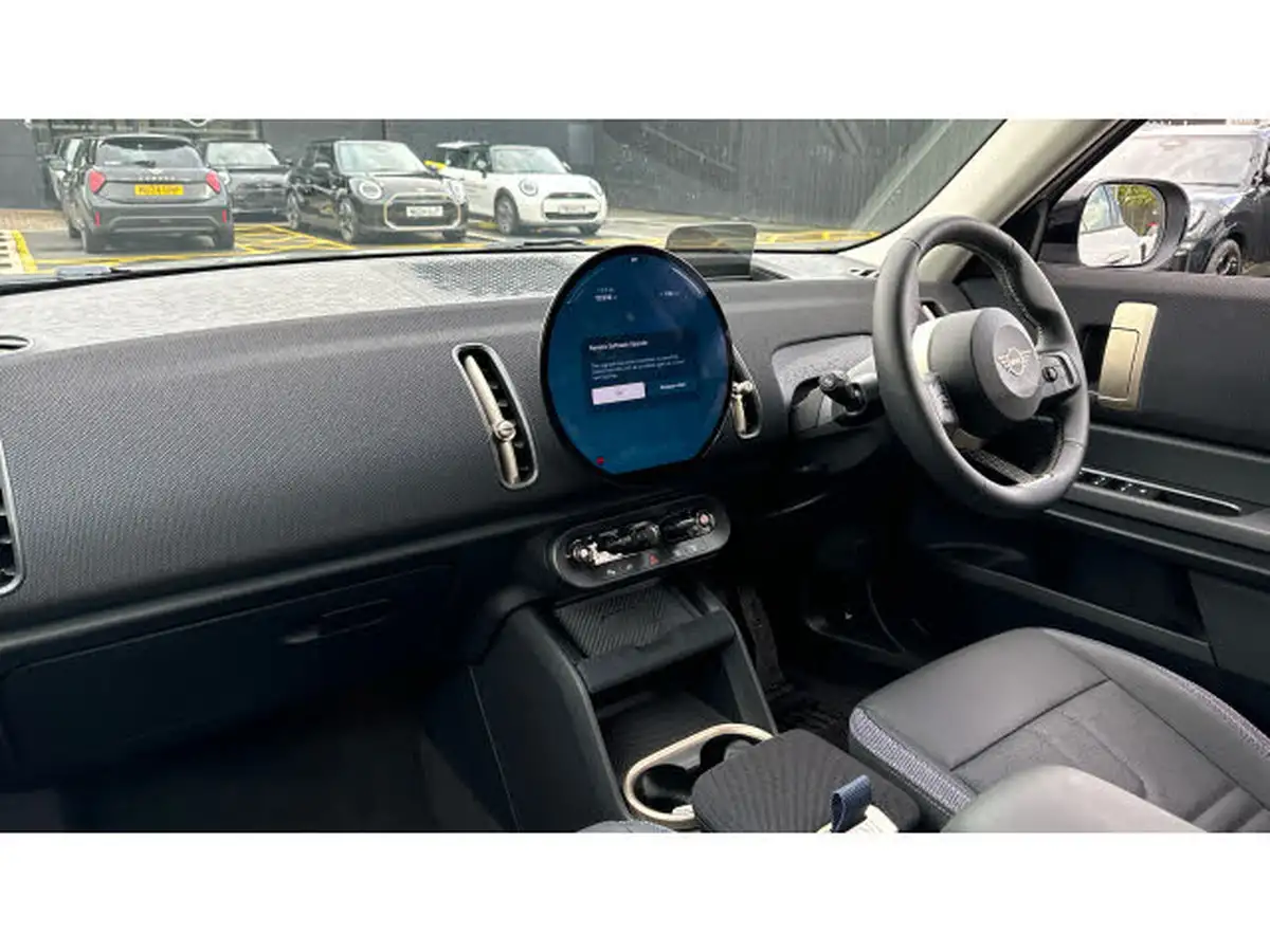 2024-mini-countryman-e-cooper-se-classic-big-6