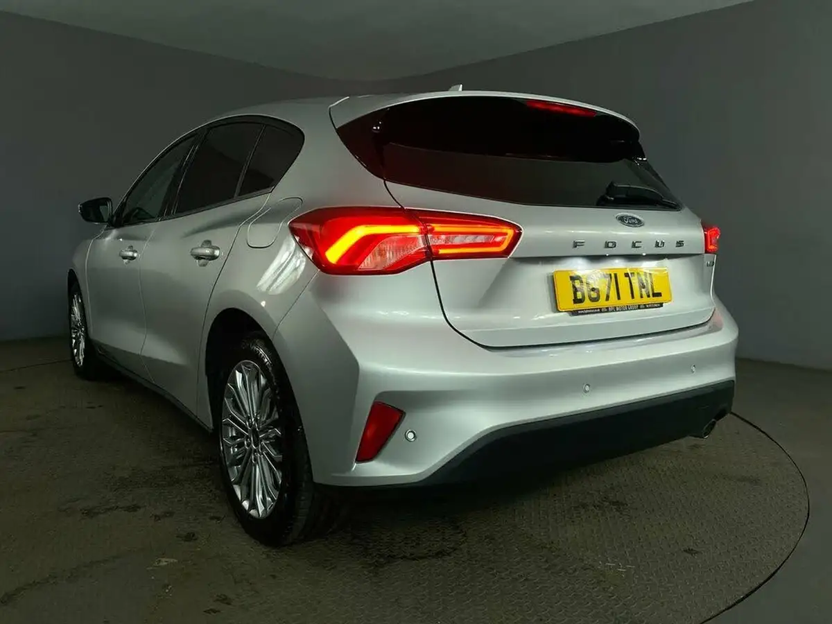 2021-ford-focus-10t-titanium-x-edition-155ps-hybrid-mhev-hatchback-big-13