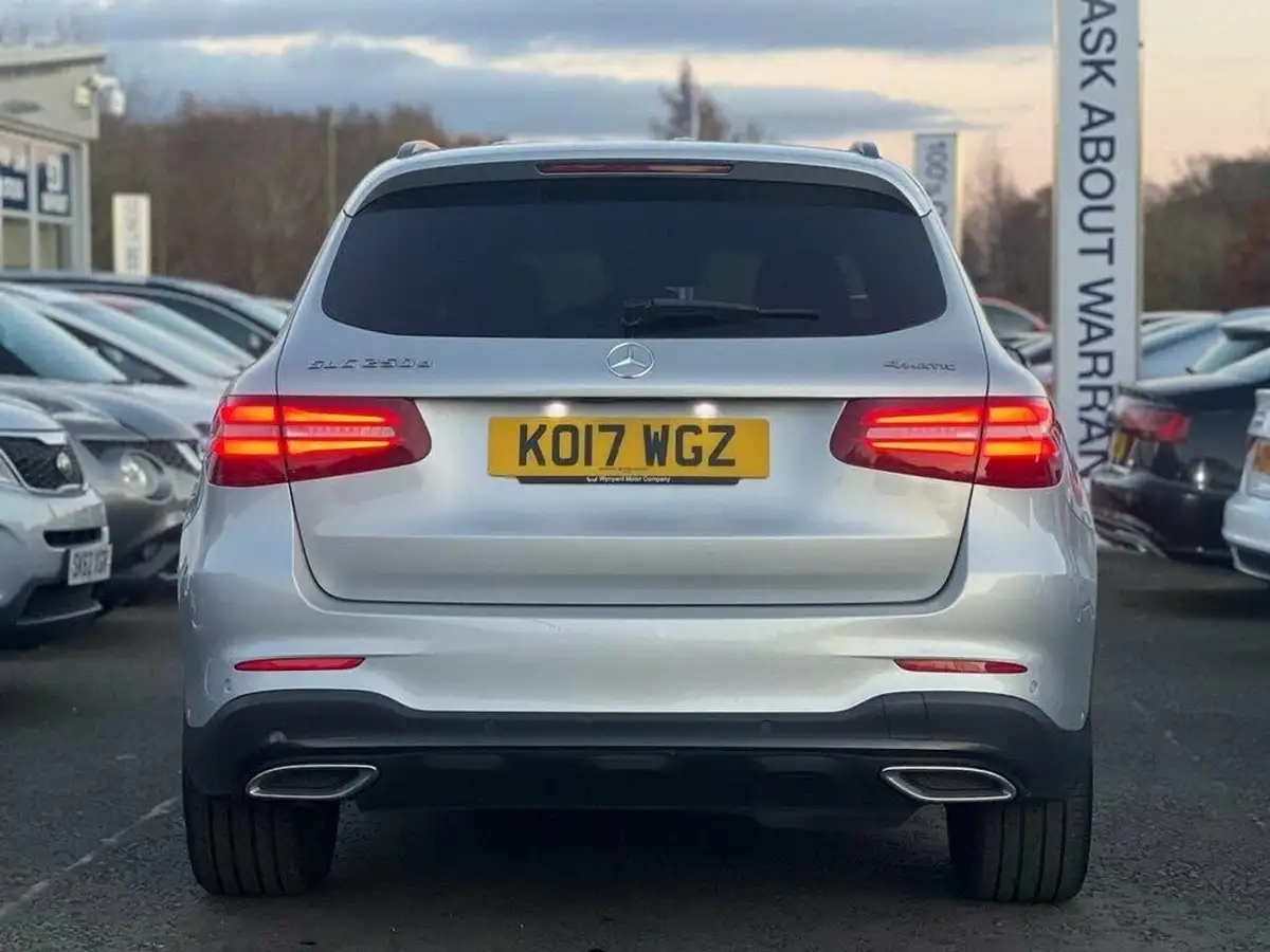 2017-mercedes-benz-glc-class-21d-glc250d-amg-line-ss-station-wagon-5d-big-4
