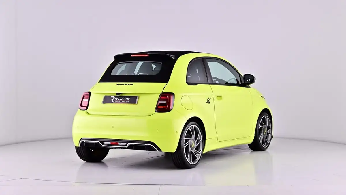 2023-abarth-500c-e-500e-turismo-big-78
