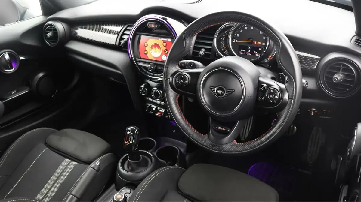 2019-mini-cooper-20-cooper-s-sport-189bhp-hatchback-3d-auto-big-10