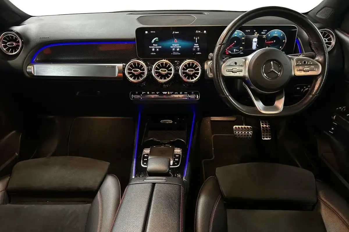 2020-mercedes-benz-glb-class-20d-glb220d-amg-line-premium-7-big-4