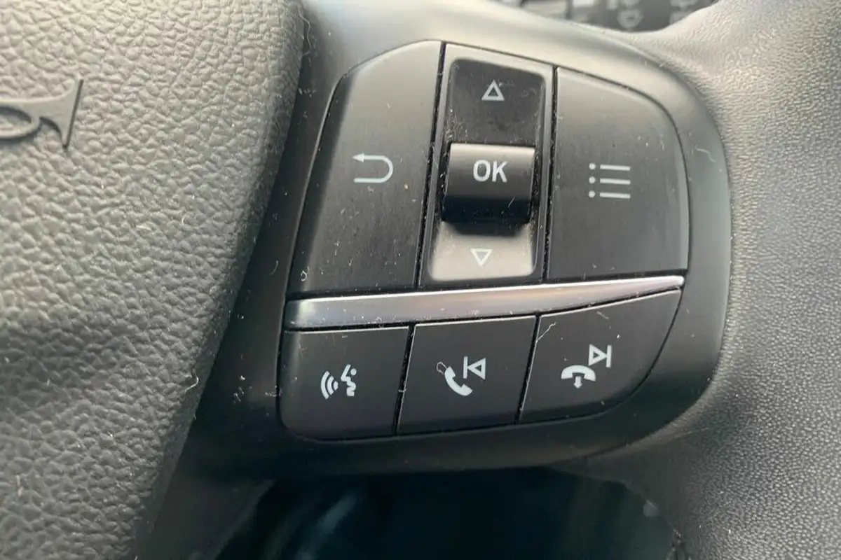 2020-ford-kuga-15-titanium-big-24