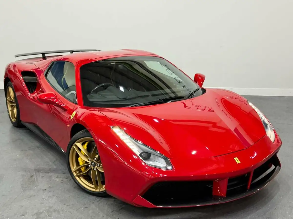 2018-ferrari-488-39-488-spider-big-5
