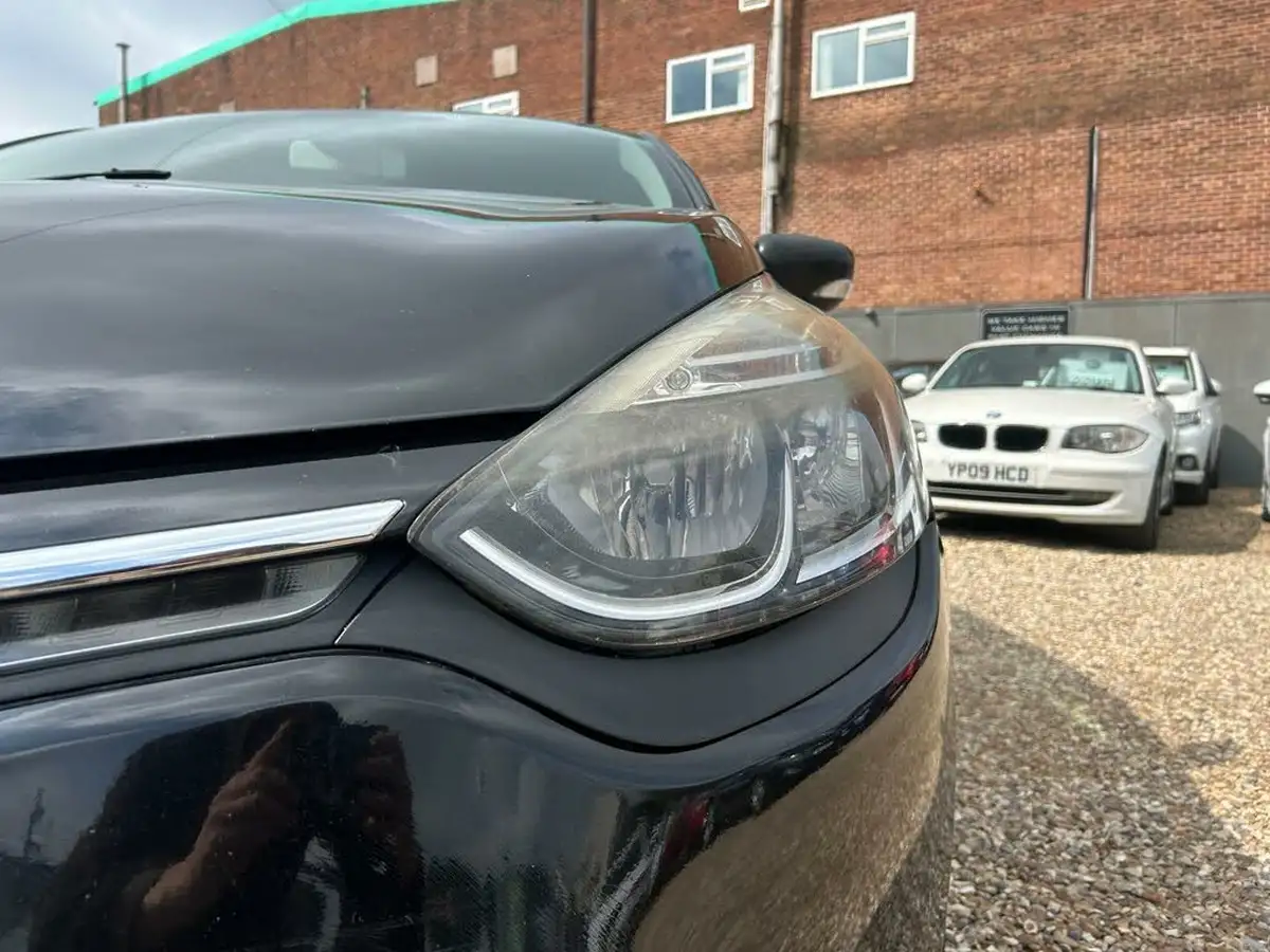 2015-renault-clio-15dci-dynamique-s-medianav-edc-auto-big-70