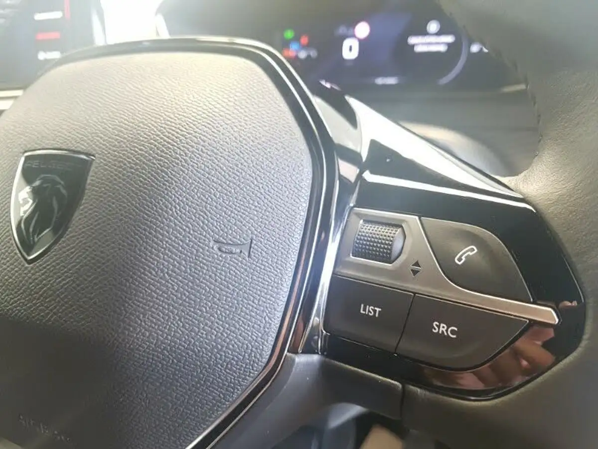 2024-peugeot-2008-suv-12-puretech-allure-130ps-big-14