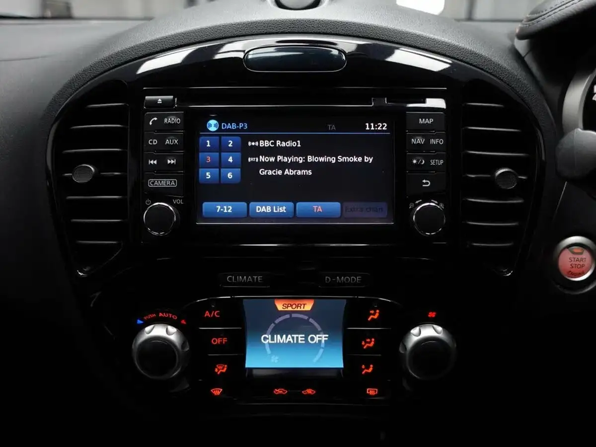 2018-nissan-juke-12-dig-t-bose-personal-edition-big-21