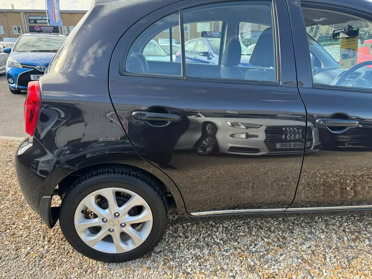 2016-nissan-micra-12-vibe-big-18
